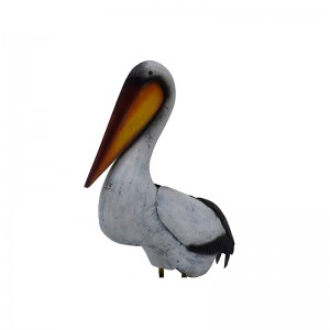 Pelican Sculpture for Garden Beautiful Cute Animal Statue Courtyard Ornament Creative Outdoor Decor